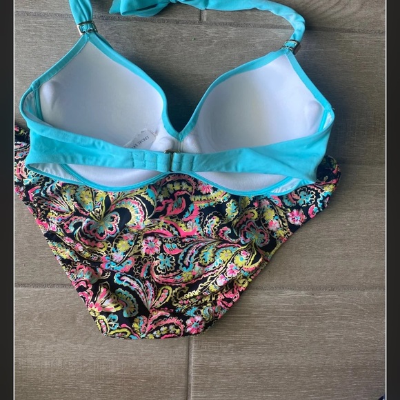 Victoria secret bikini - Picture 2 of 2